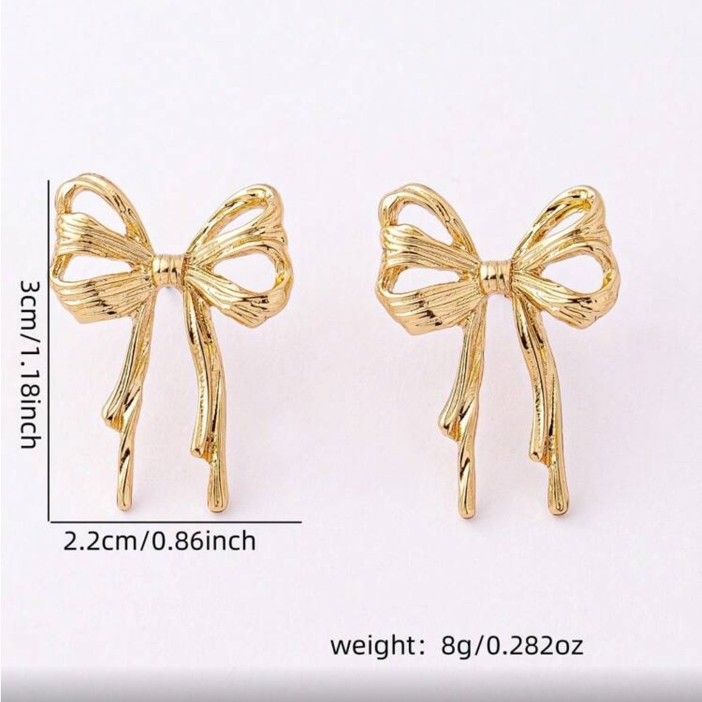 ✨Elegant Gold tone Bow Hypoallergenic Earrings - Picture 5 of 5